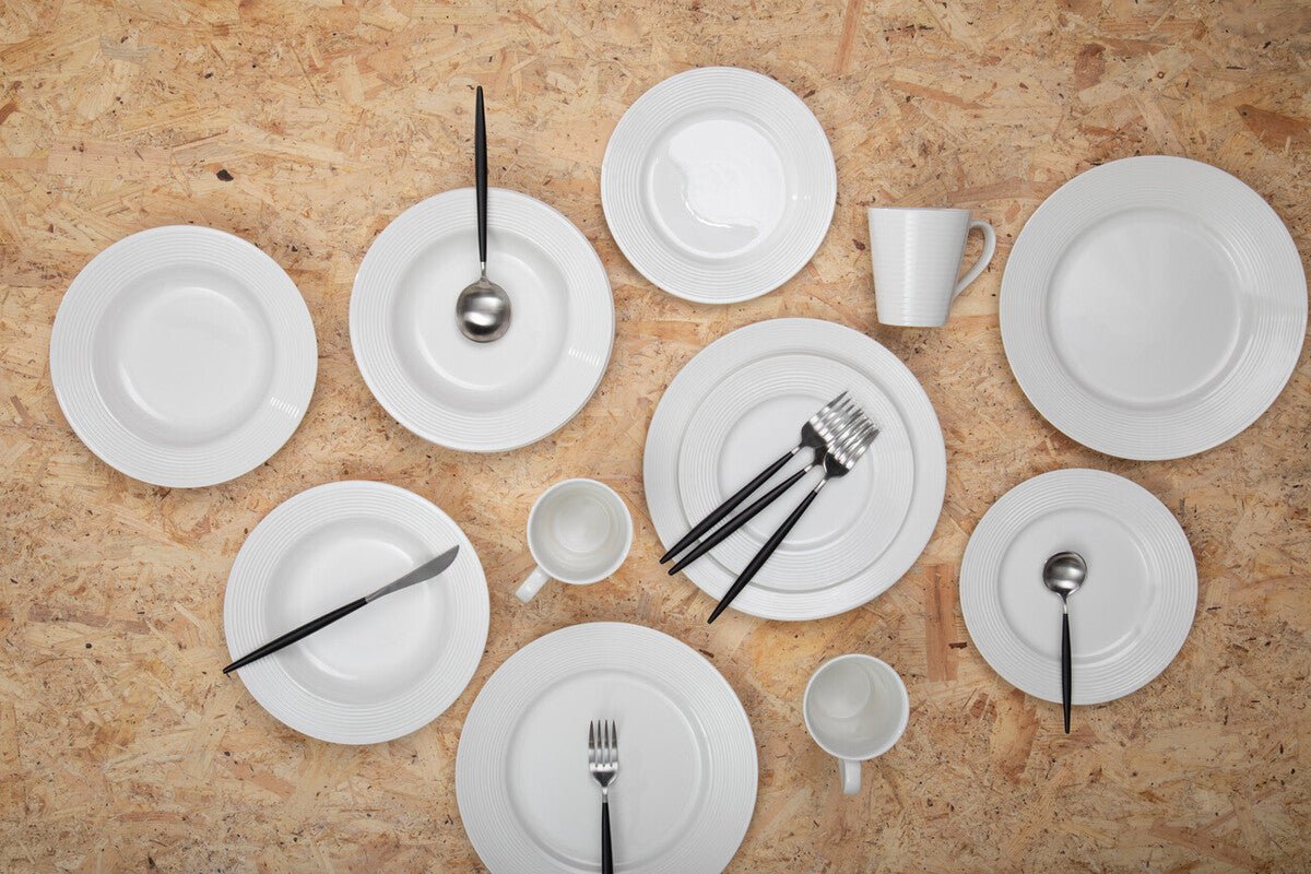 Avie 16 Piece Matte Silver And Black Cutlery Set - Joe’s Haven