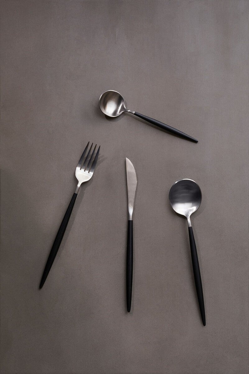 Avie 16 Piece Matte Silver And Black Cutlery Set - Joe’s Haven