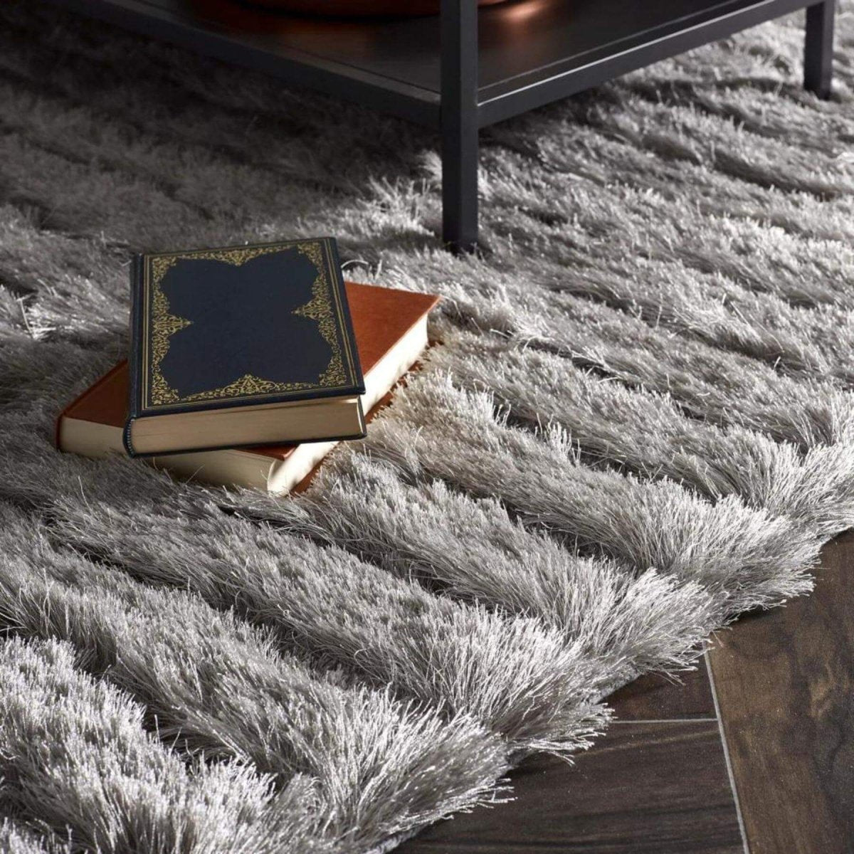 Carved Glamour Silver Grey Shaggy Rug - Joe’s Haven