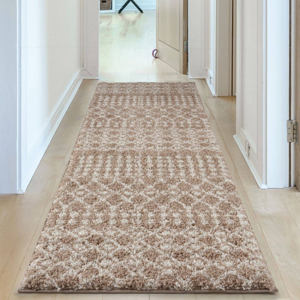 Moroccan Beige Shaggy Rug | 1020 - Joe’s Haven
