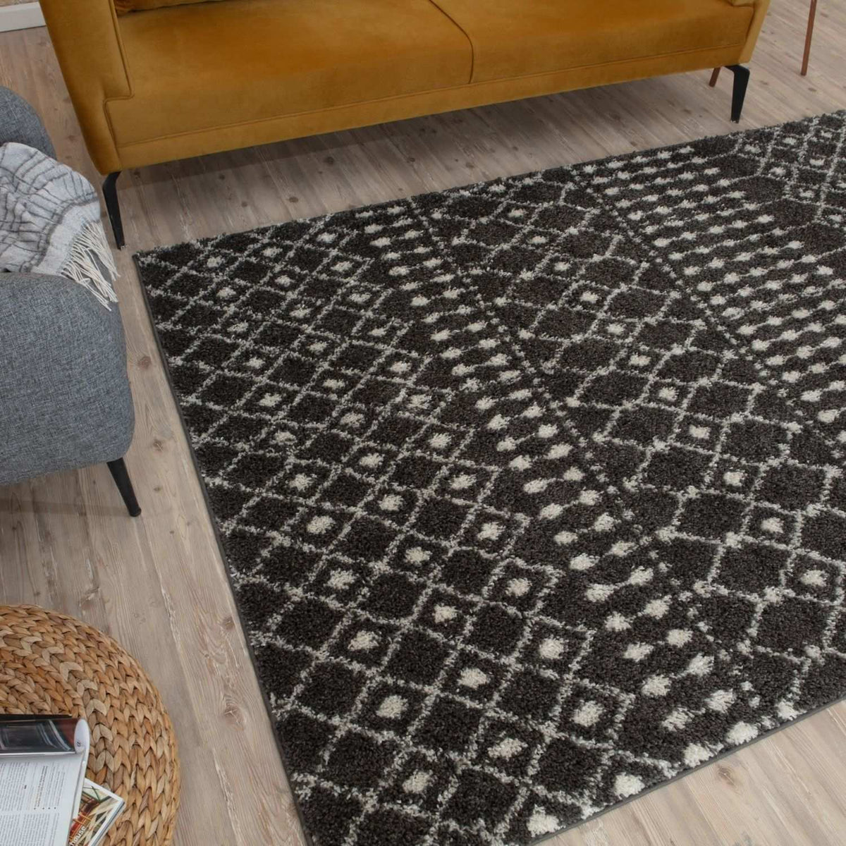 Moroccan Dark Grey Shaggy Rug | 1040 - Joe’s Haven