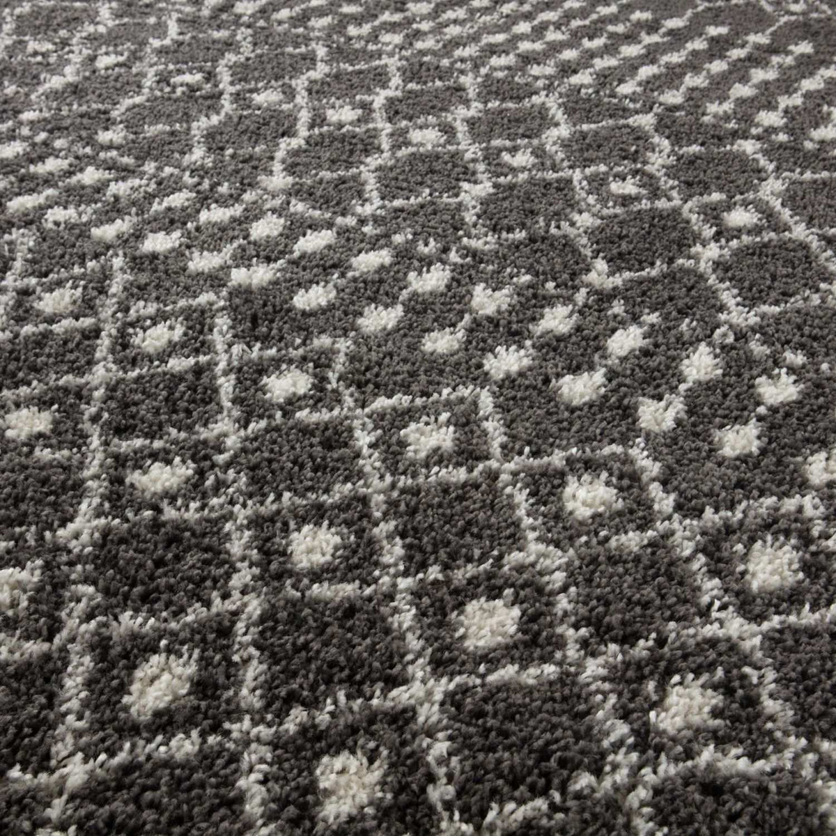 Moroccan Dark Grey Shaggy Rug | 1040 - Joe’s Haven