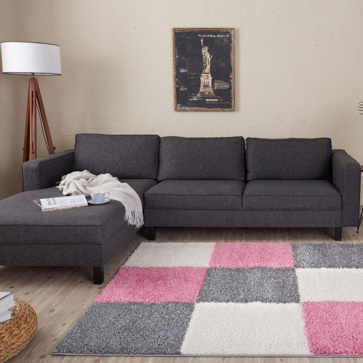 Myshaggy Geometric Pink Rug - Joe’s Haven
