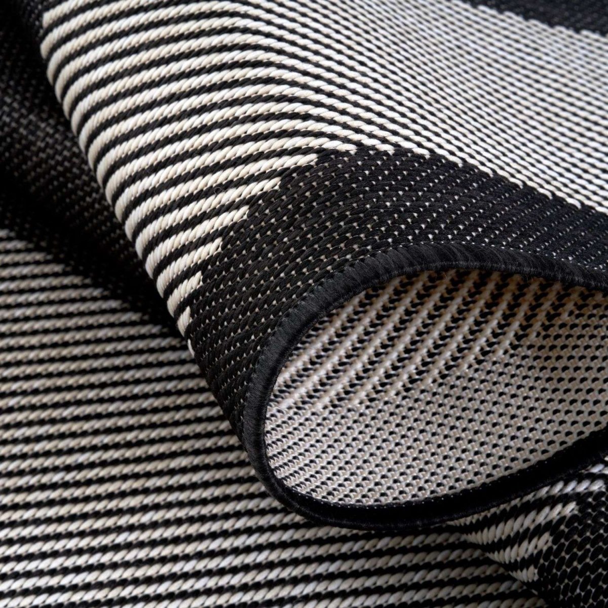 Ecology Outdoor Rug Black | 200bl - Joe’s Haven