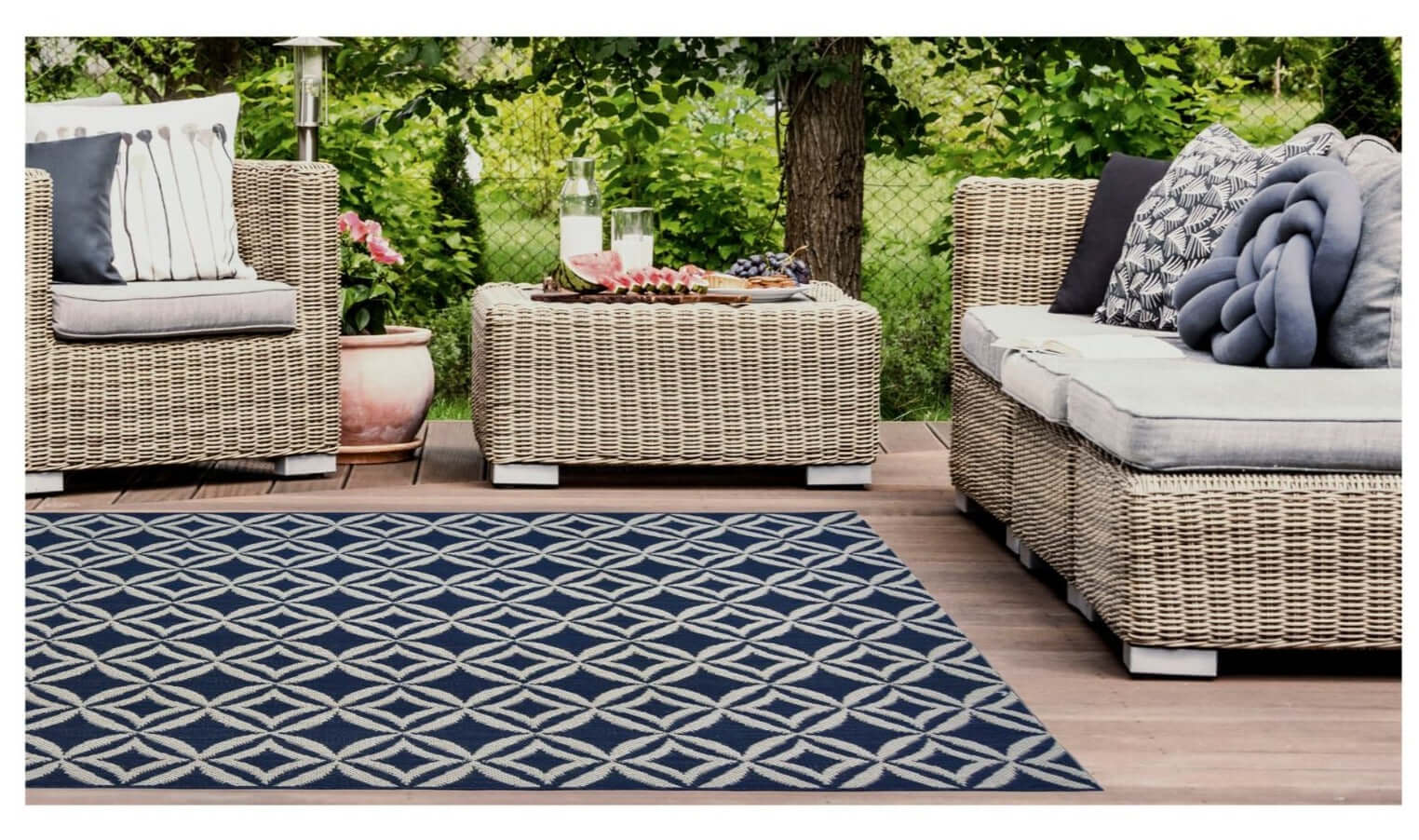 County Geo Indoor/Outdoor Rug | 11419A - Joe’s Haven