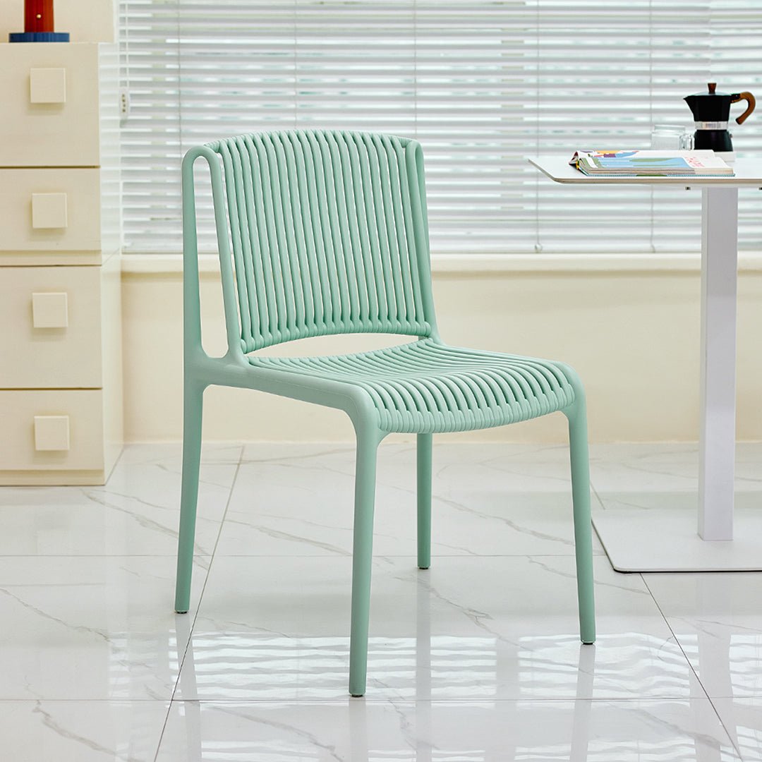 Upton Plastic Dining Chair - Joe’s Haven