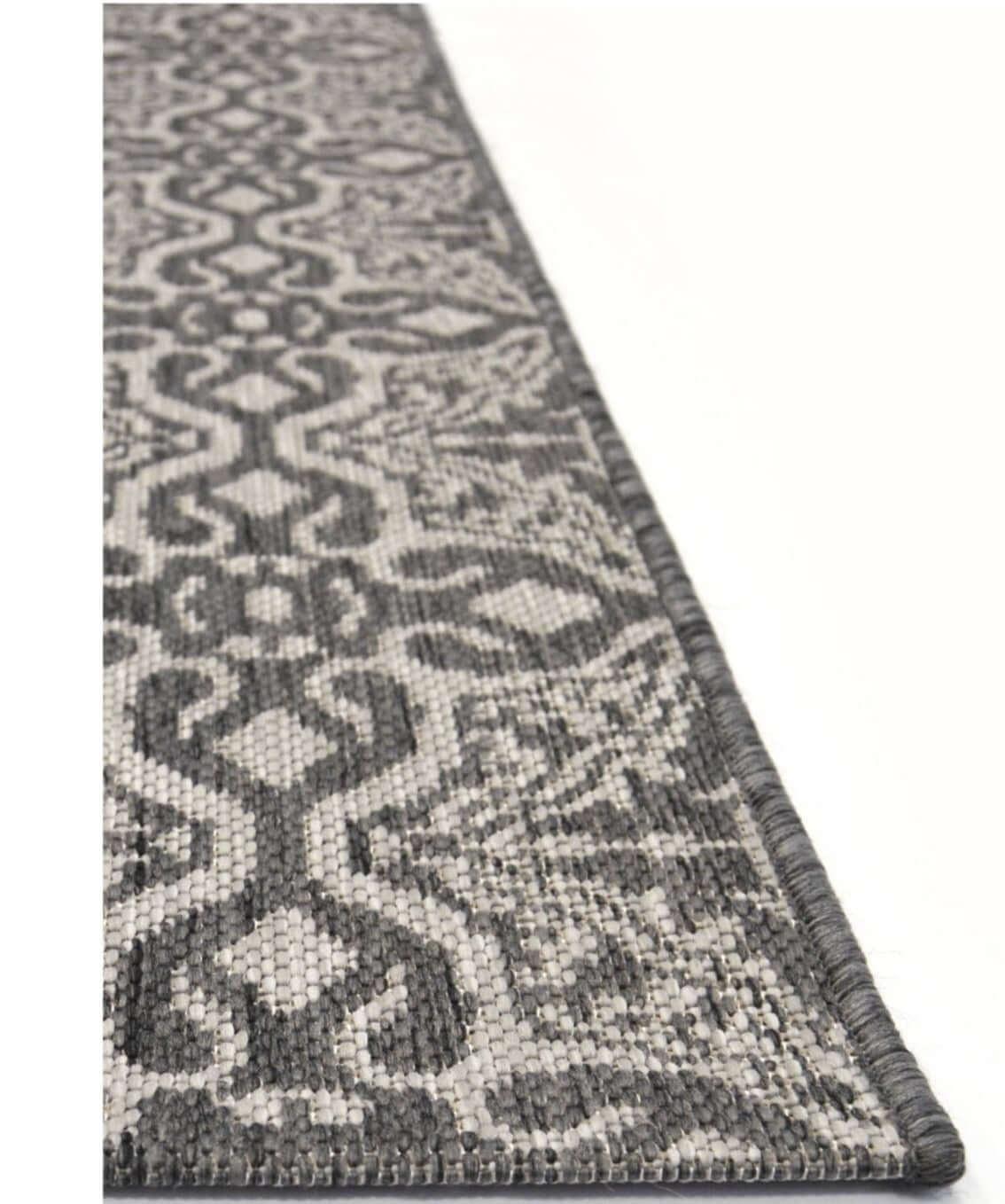 County Victorian Indoor/Outdoor Rug | 11647A - Joe’s Haven