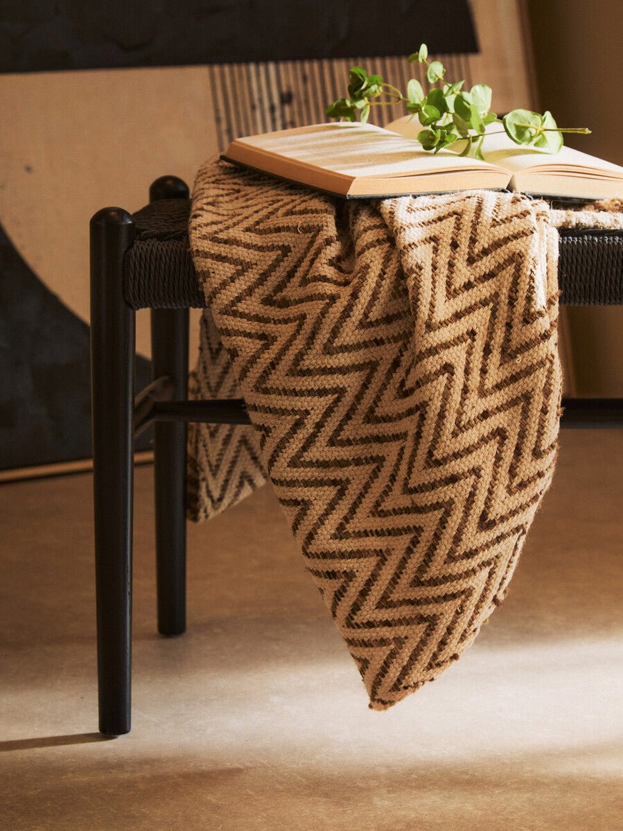 Cebu Black Rope and Elm Wood Bench - Joe’s Haven