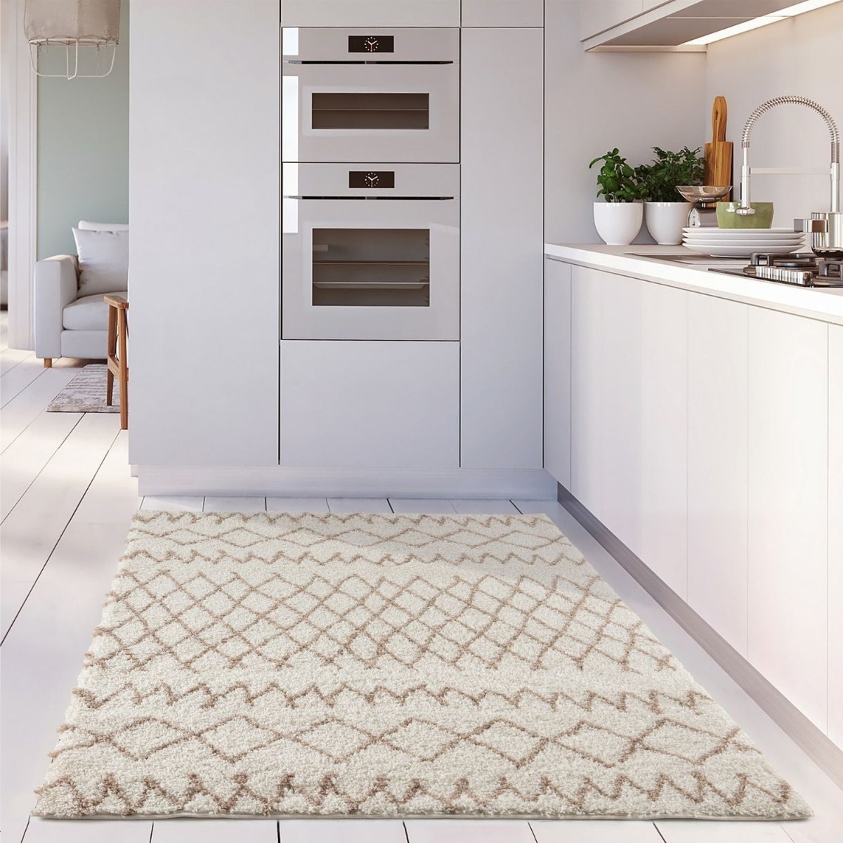Moroccan Ivory Beige Shaggy Rug | 930 - Joe’s Haven
