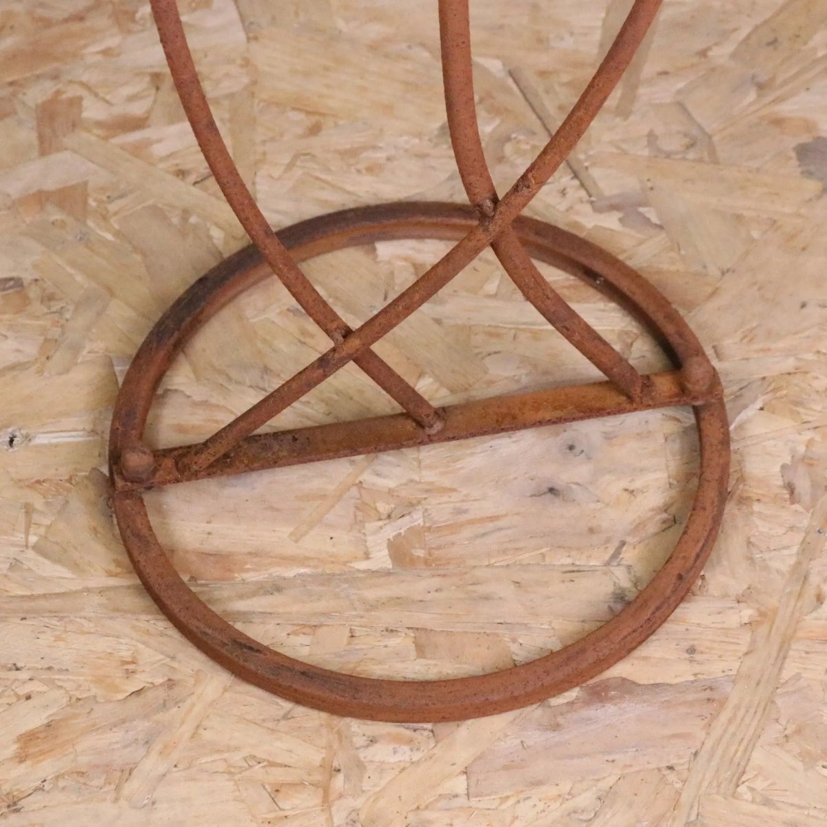 Bansari Flower Bird Feeder Rusted Metal Finish - Joe’s Haven