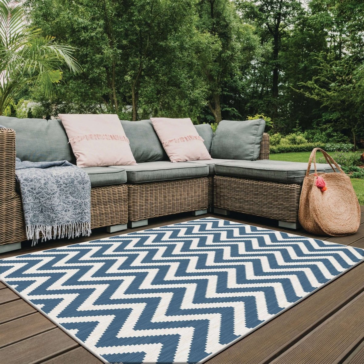 Duo Weave Outdoor Rug Chevron - Joe’s Haven