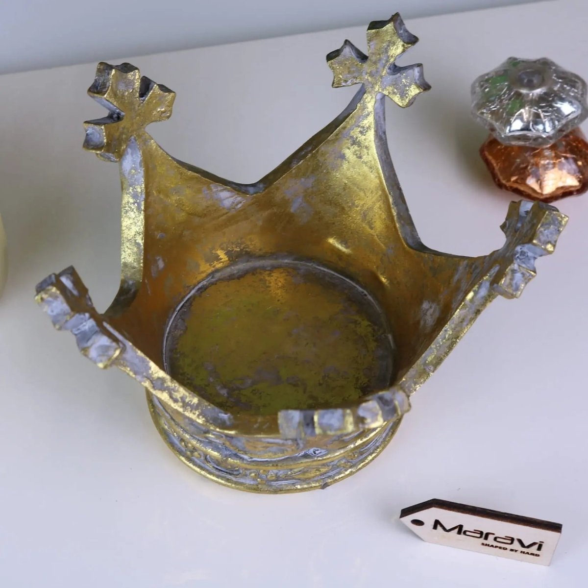 Ziro Crown Candle Holder Vintage Style - Joe’s Haven