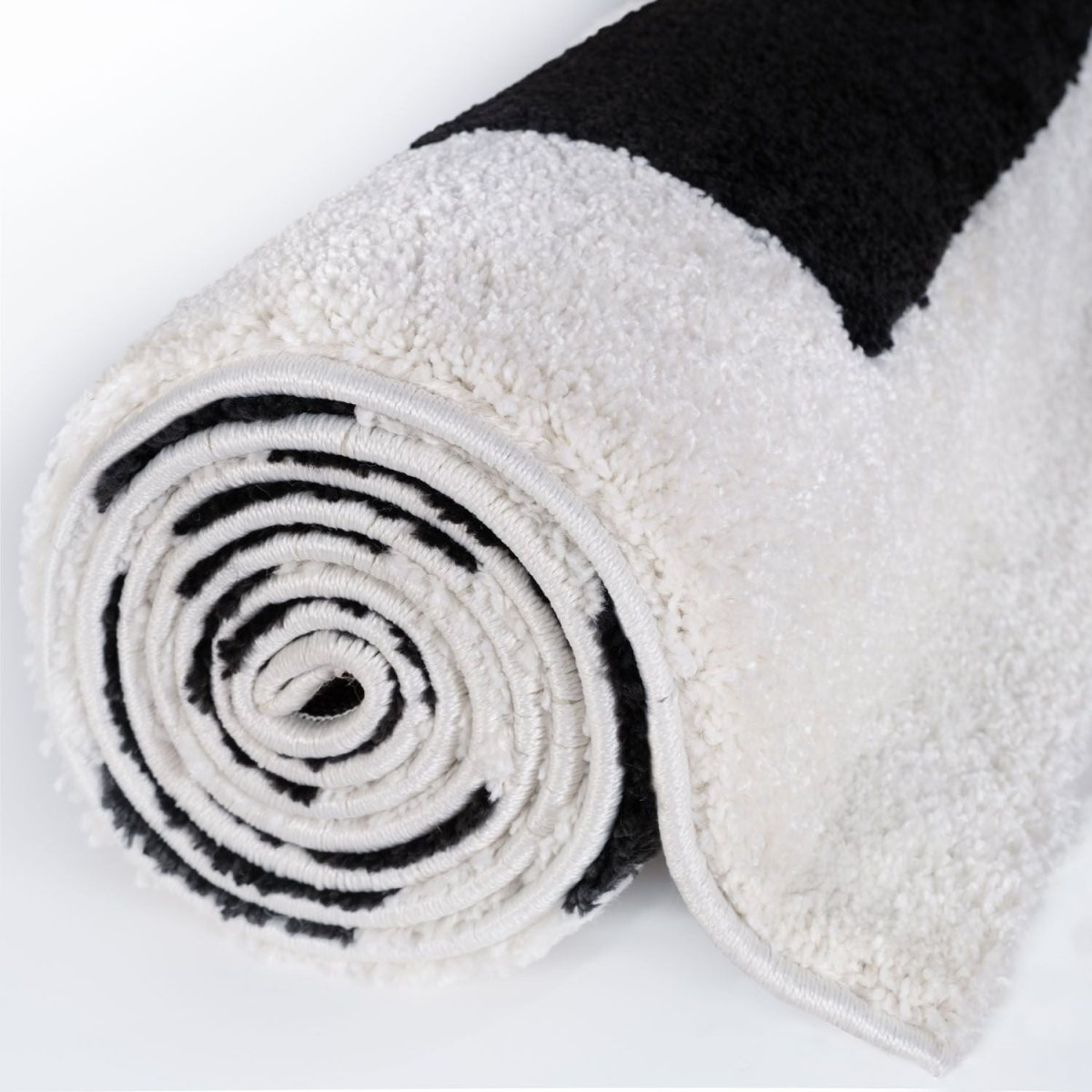 Joli Geometric Black & White Rug - Joe’s Haven