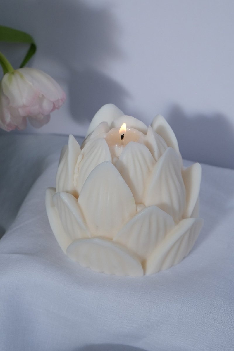 Lotus Flower Candle - Joe’s Haven