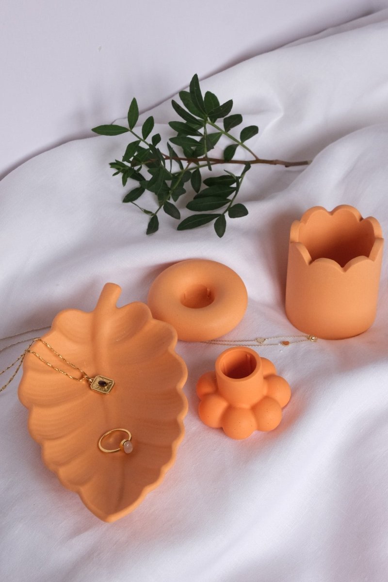 Leaf Decorative Tray - Joe’s Haven