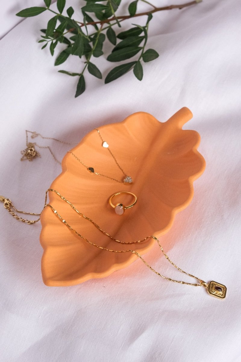 Leaf Decorative Tray - Joe’s Haven