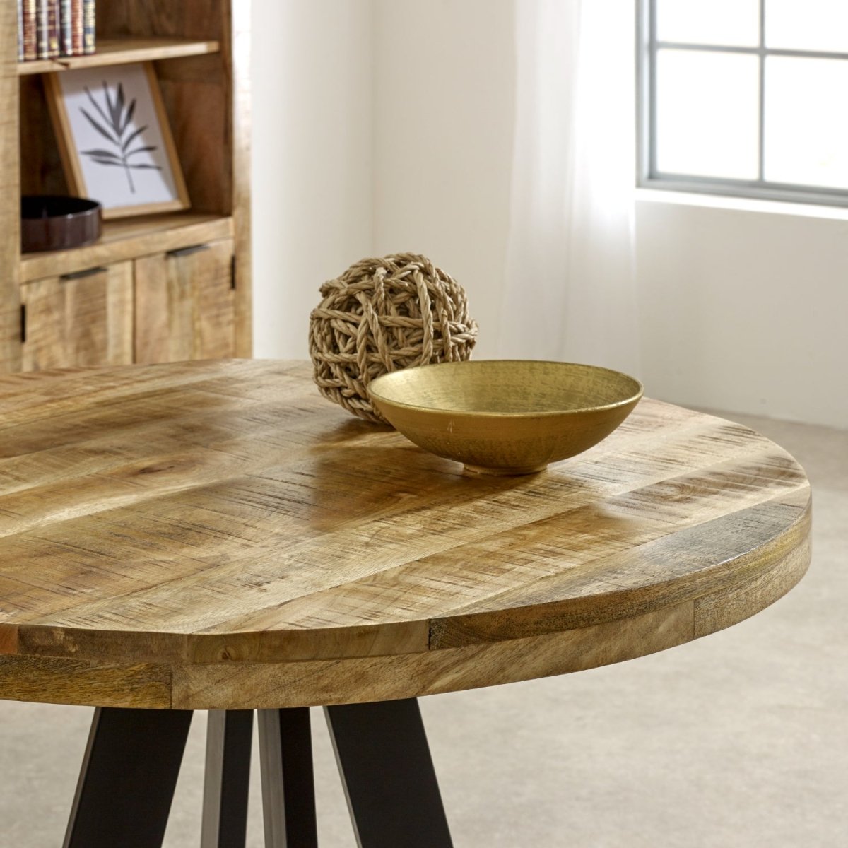 Merlin Mango Wooden 4 Seater Round Dining Table - Joe’s Haven
