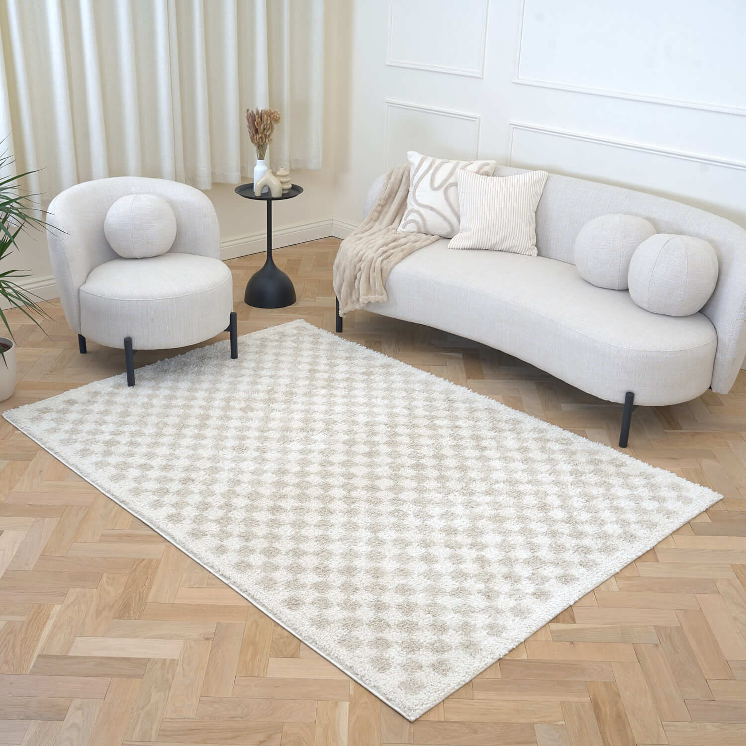 Moodi Shaggy Light Beige Nomari Rug - Joe’s Haven