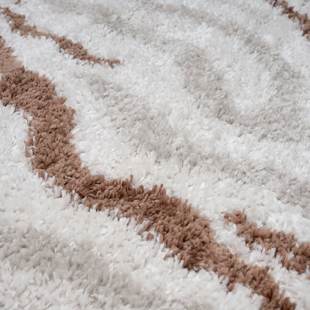 Moodi Shaggy Cream/Terra Savara Rug - Joe’s Haven