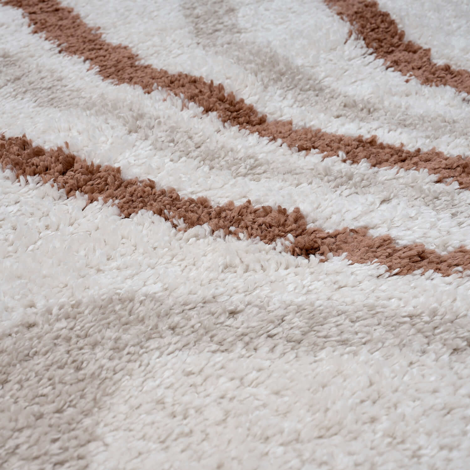 Moodi Shaggy Cream/Terra Sunhaze Rug - Joe’s Haven