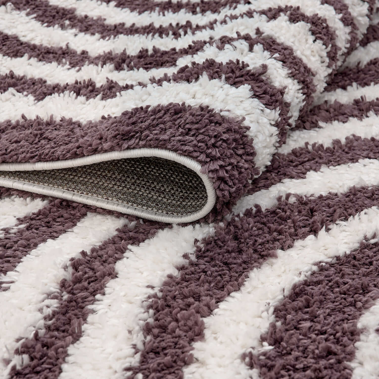 Moodi Shaggy Purple Velvetine Rug - Joe’s Haven