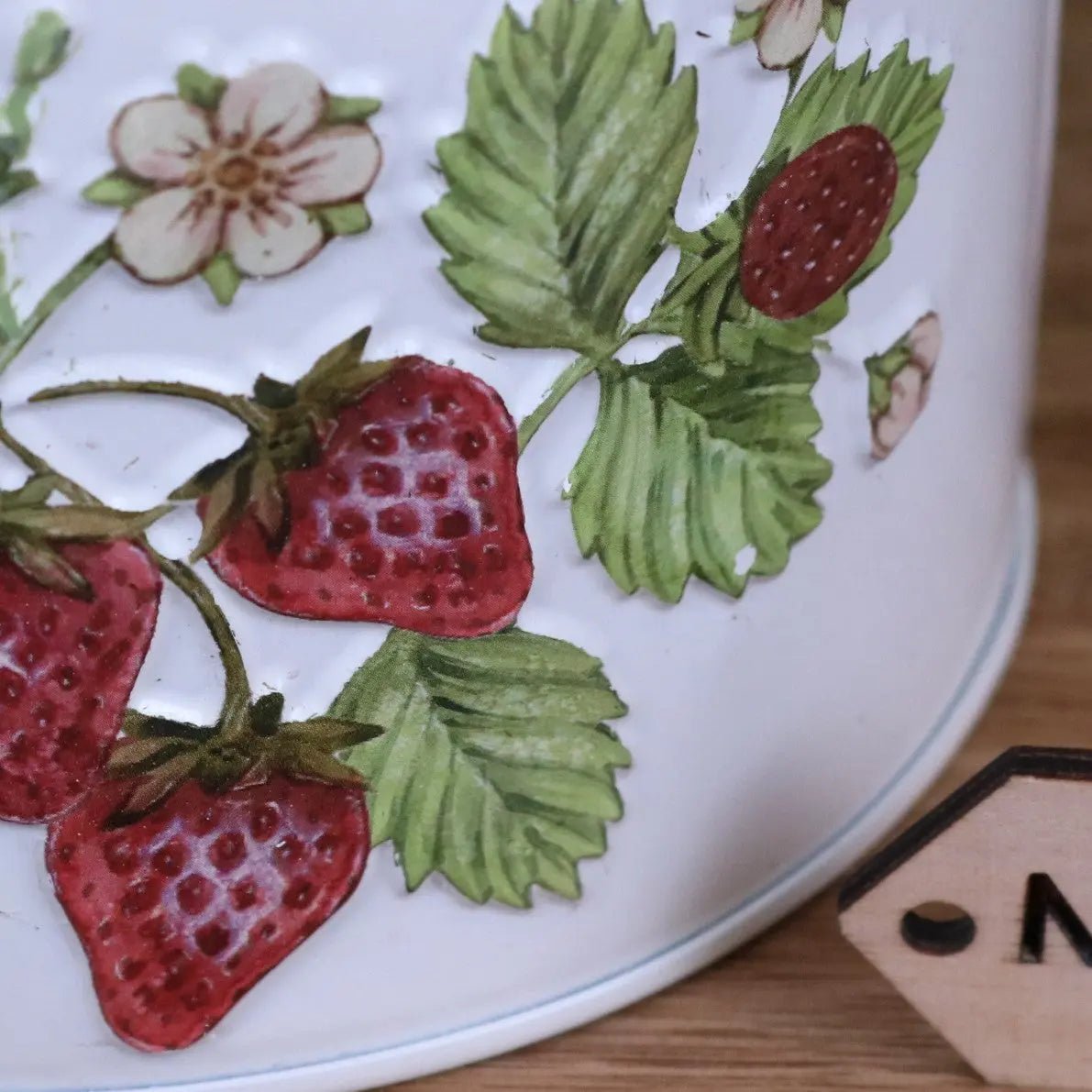 Thaniya Strawberry Field Milk Churn Planter - Joe’s Haven