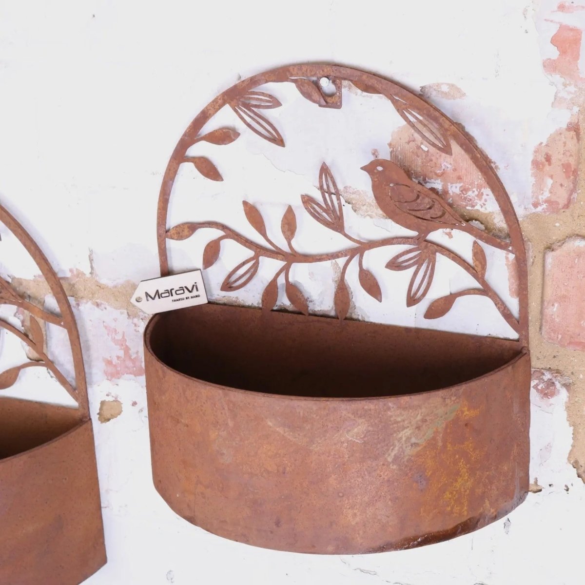 Tanu Wall Mounted Metal Planter Set Rusted Finish - Joe’s Haven