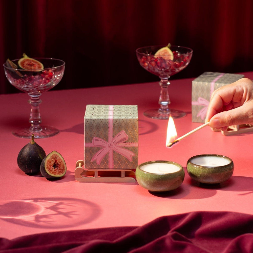 Sparkle Season: Christmas Bow Tea Lights (Box of 2) - Myrrh & Tonka - Joe’s Haven