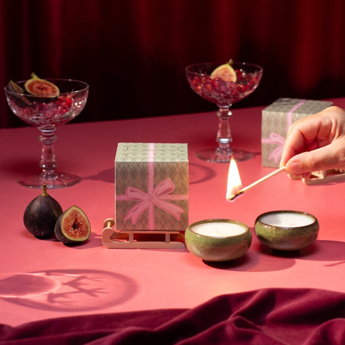 Sparkle Season: Christmas Bow Tea Lights (Box of 2) - Myrrh & Tonka - Joe’s Haven