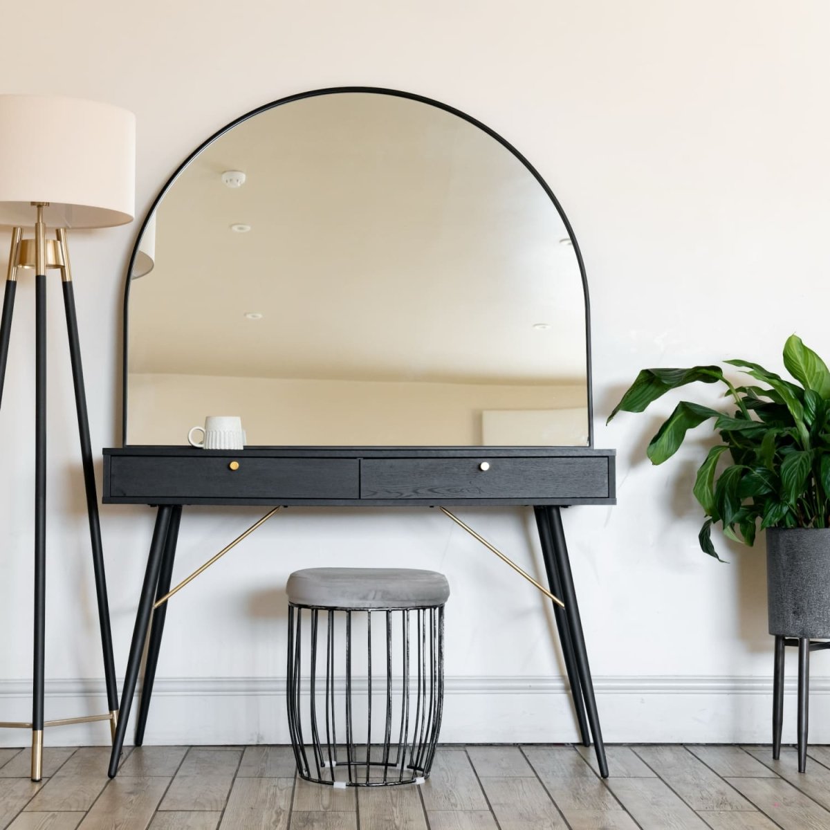 Akiko - Black Metal Arched Mirror - 95cm x 120cm - Joe’s Haven