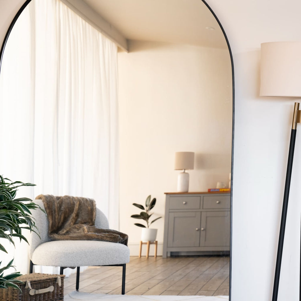 Akiko - Full Length Black Metal Arched Mirror - 180cm x 105cm. - Joe’s Haven