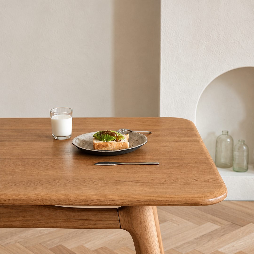 Giano Dining Table, Oak - Joe’s Haven
