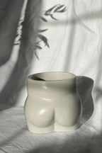 Handcrafted Bum Shaped Vase - Joe’s Haven