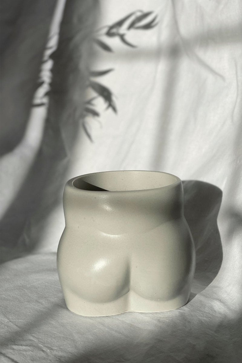 Handcrafted Bum Shaped Vase - Joe’s Haven