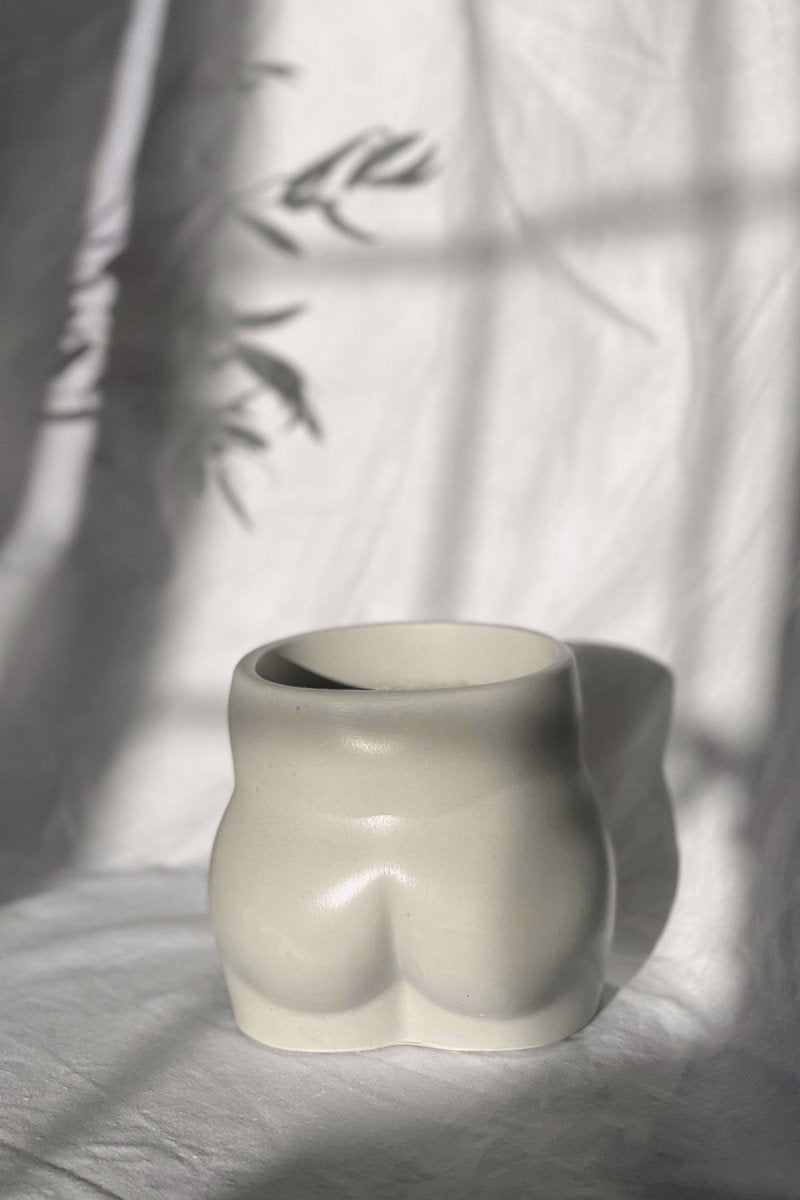 Handcrafted Bum Shaped Vase - Joe’s Haven