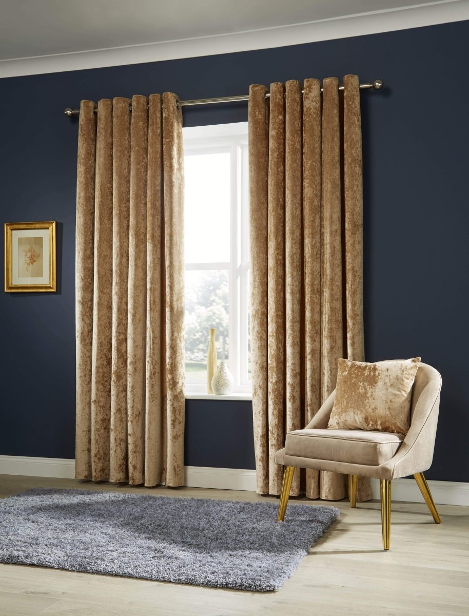 Crushed Velvet Curtains with Eyelet Rings - Joe’s Haven
