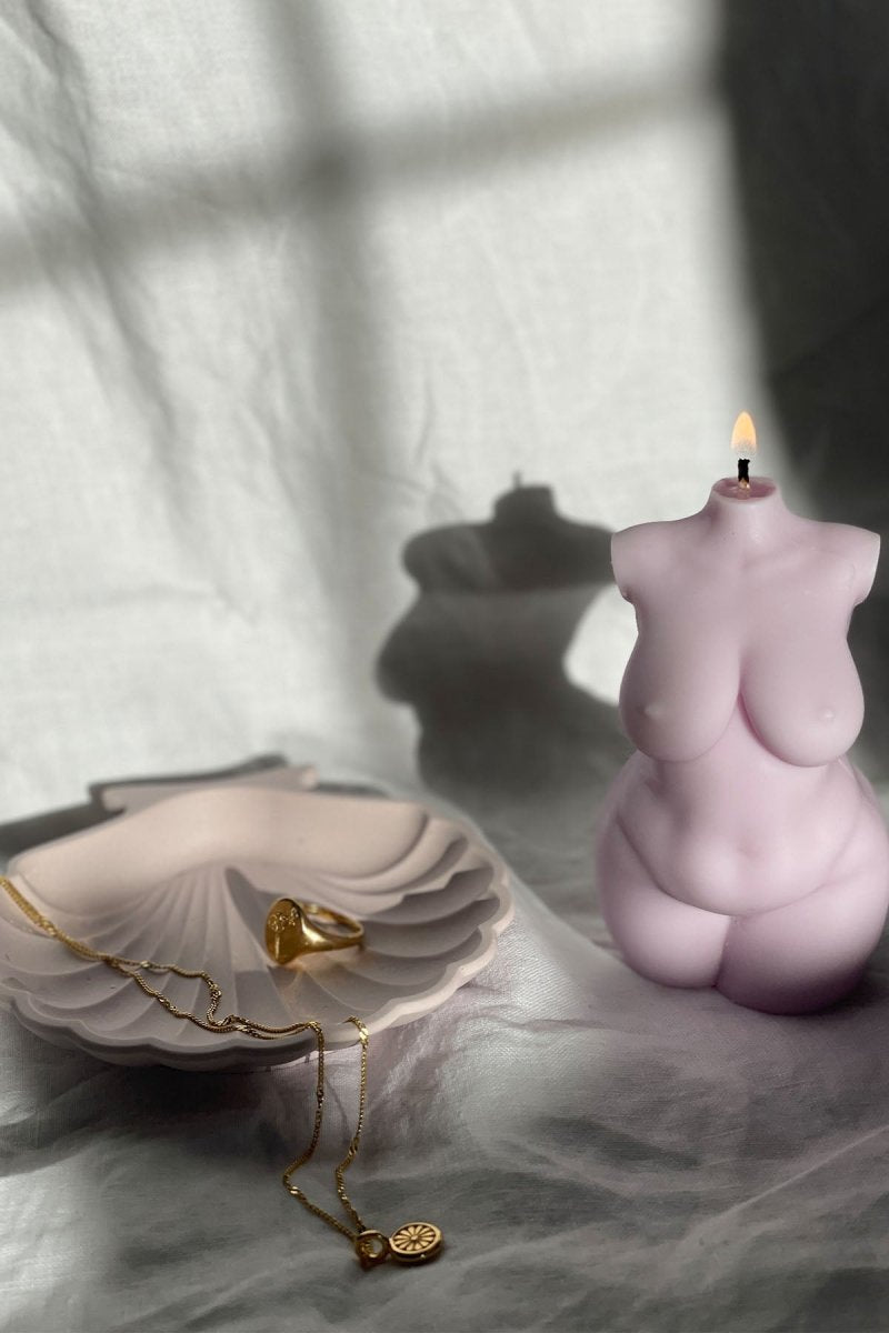 Curvy Body Candle - Joe’s Haven