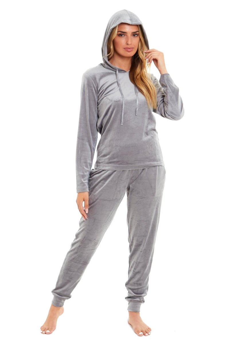 OLIVIA ROCCO Women's Velour Soft Touch Hooded Pyjama Set for Lounging and Sleep Cosy Easy - Care Nightwear Set - Joe’s Haven