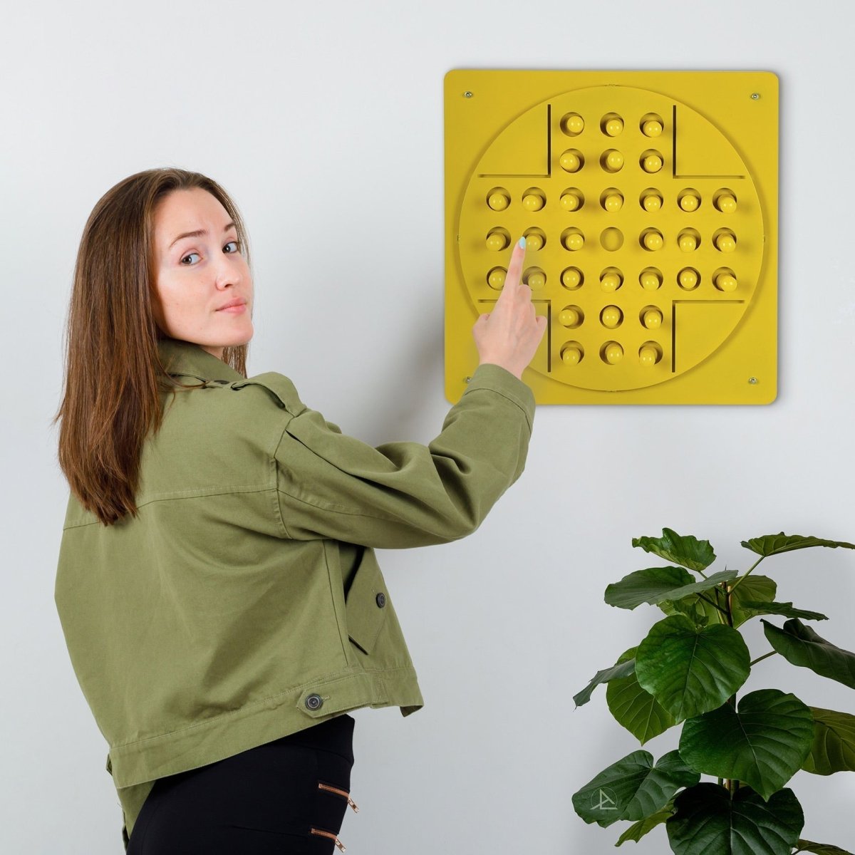 Peg Solitaire Yellow - Joe’s Haven