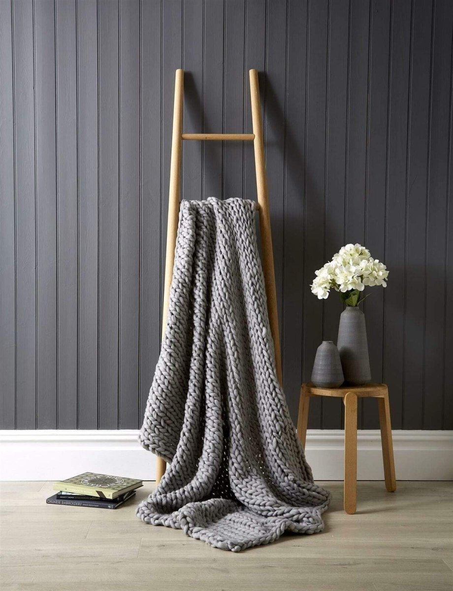 Handmade Chunky Cable Knit Throw - Joe’s Haven
