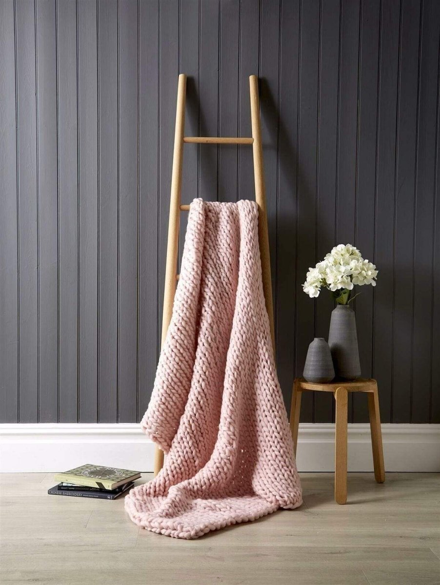 Handmade Chunky Cable Knit Throw - Joe’s Haven