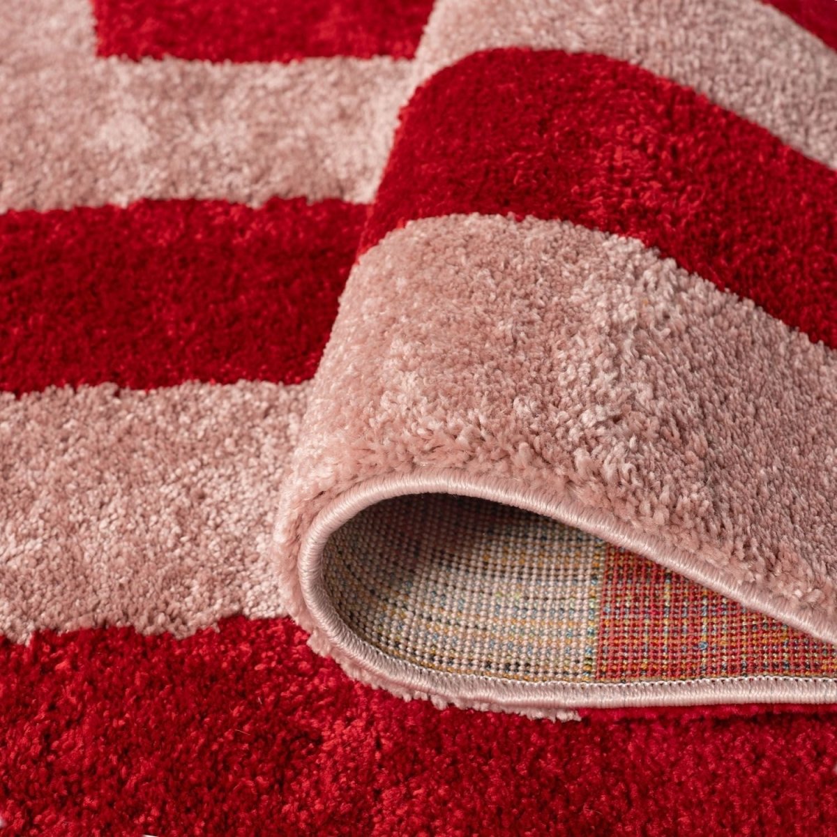 Joli Geometric Red & Pink Rug - Joe’s Haven