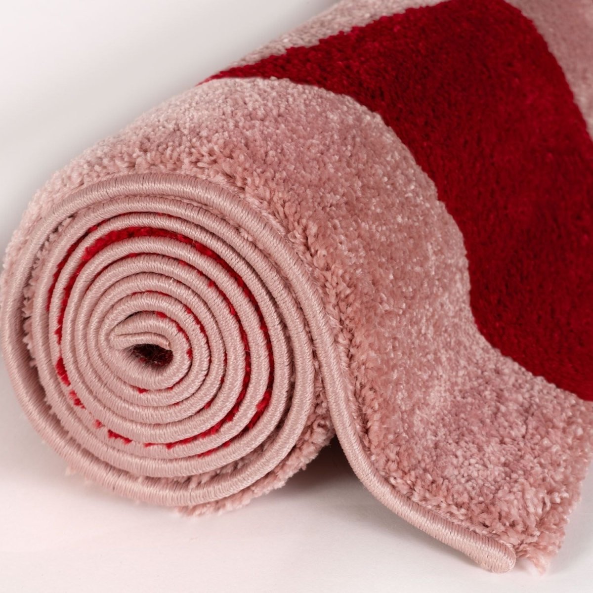 Joli Checkered Red & Pink Rug - Joe’s Haven