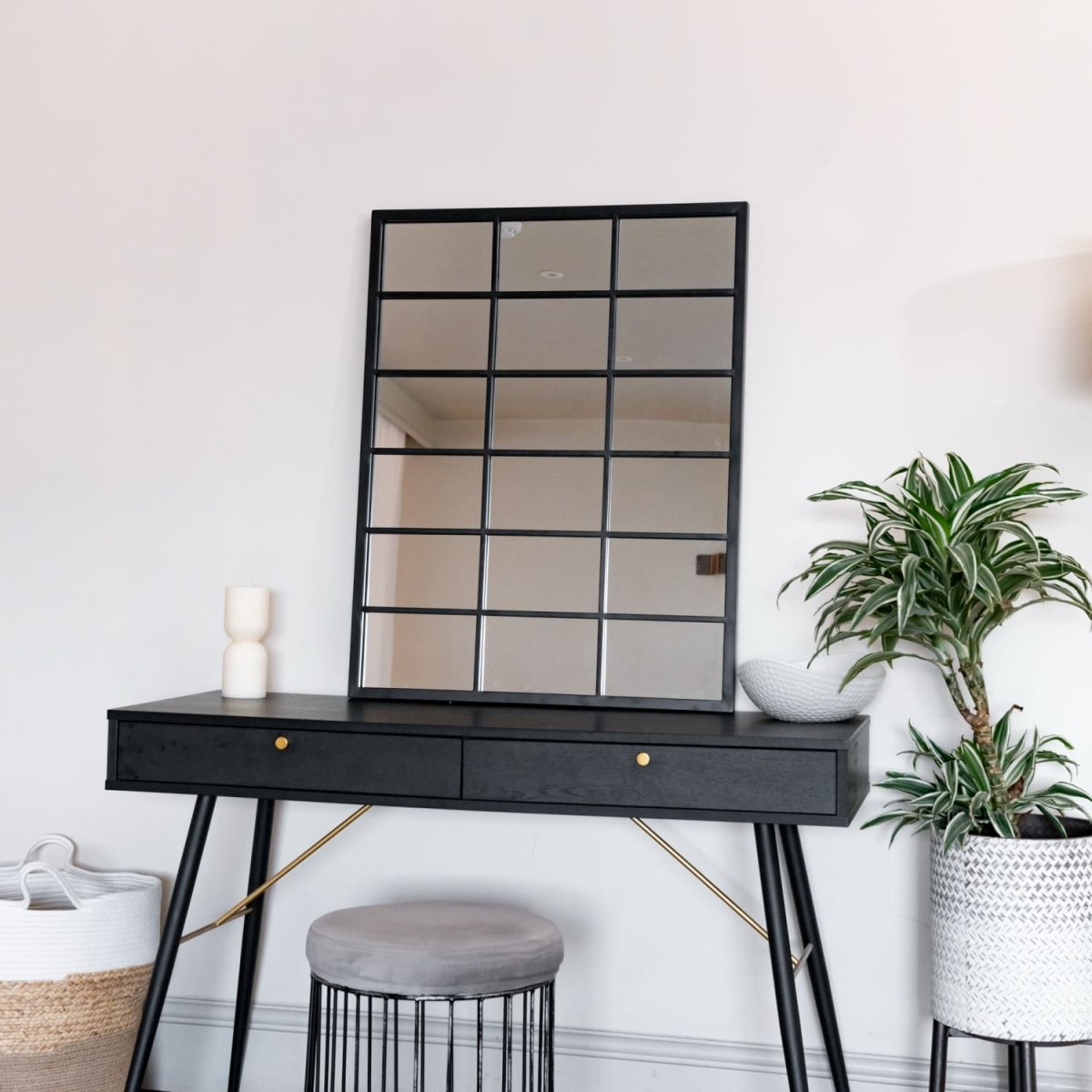 Kyō - Black Metal Rectangle Lattice Window Mirror - 90cm x 70cm - Joe’s Haven