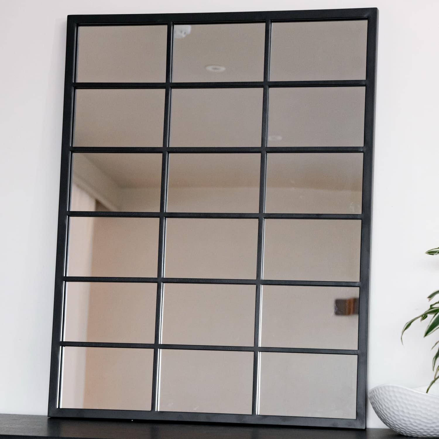 Kyō - Black Metal Rectangle Lattice Window Mirror - 90cm x 70cm - Joe’s Haven