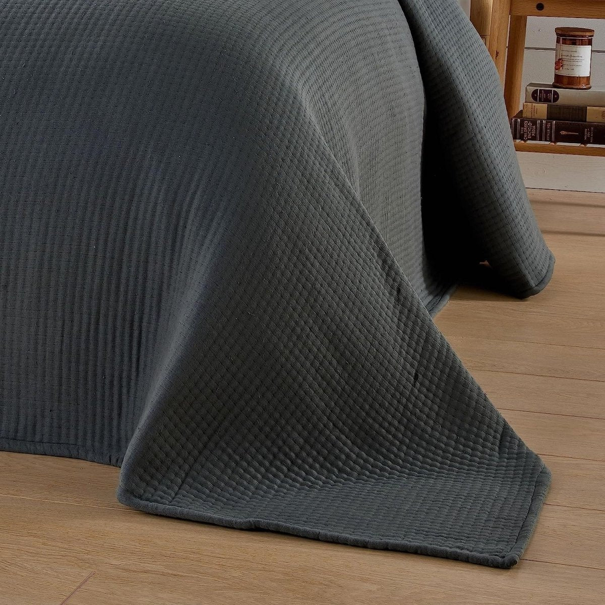 OLIVIA ROCCO Hotel Collection Quilted Bedspread 240x260 cm White and Grey 100% Sustainable Cotton Super Soft Easy - Care Home Essential - Joe’s Haven