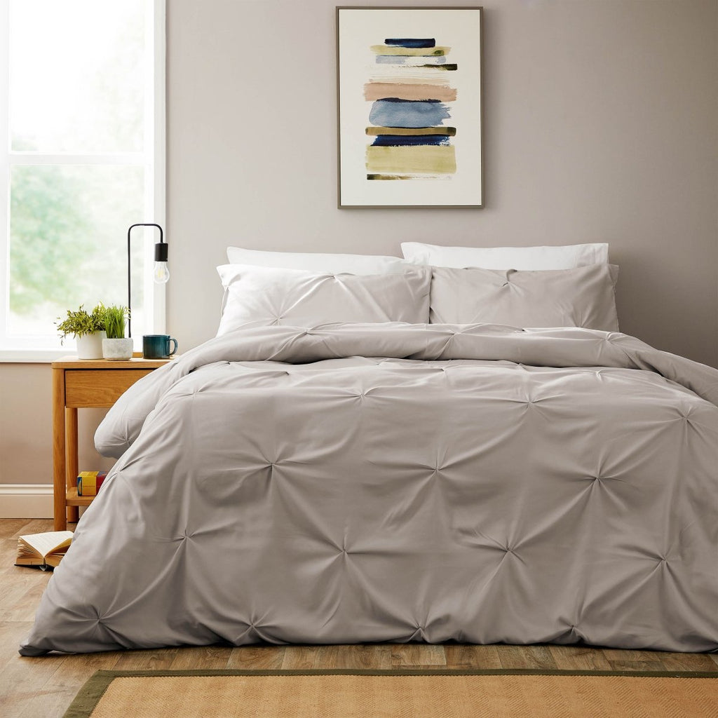 OLIVIA ROCCO Pintuck Natural Microfibre Duvet Cover Set With Pillowcases Easy Care - Joe’s Haven