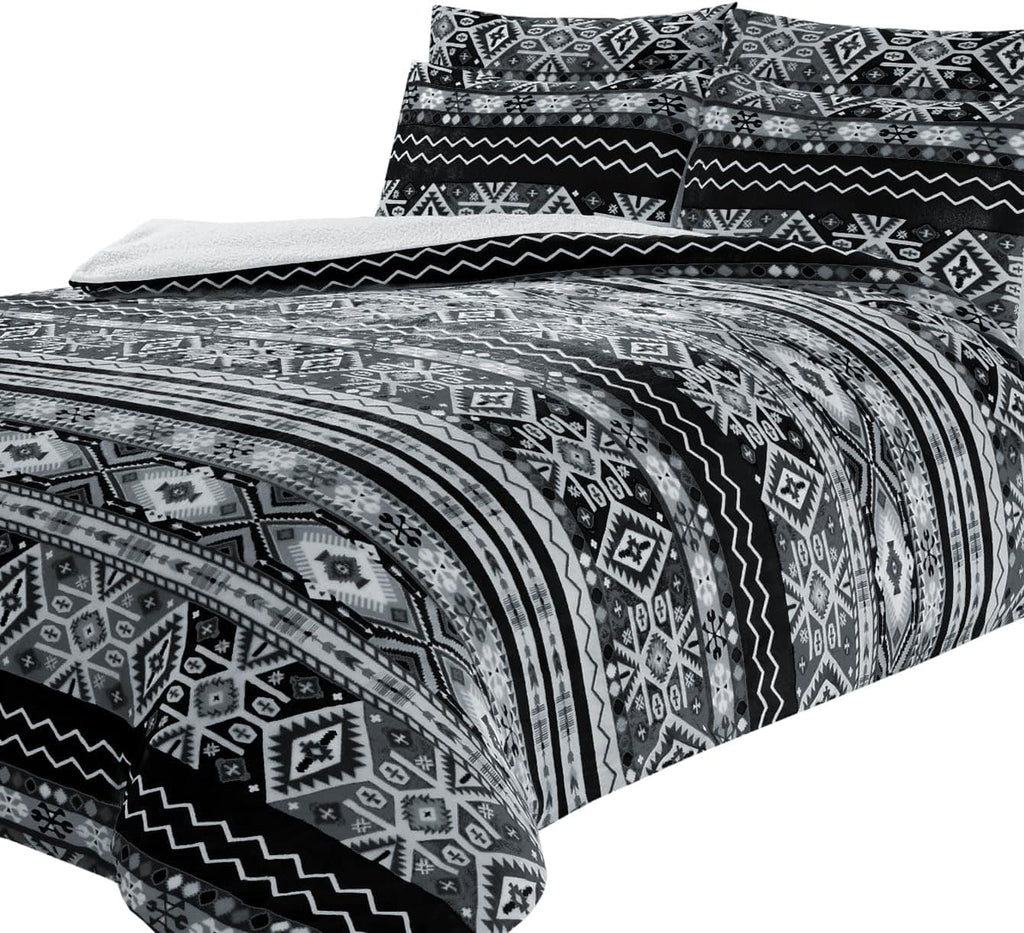 OLIVIA ROCCO Aztec Print Teddy Duvet Set With Reversible Sherpa Fleece Fur Luxurious - Joe’s Haven