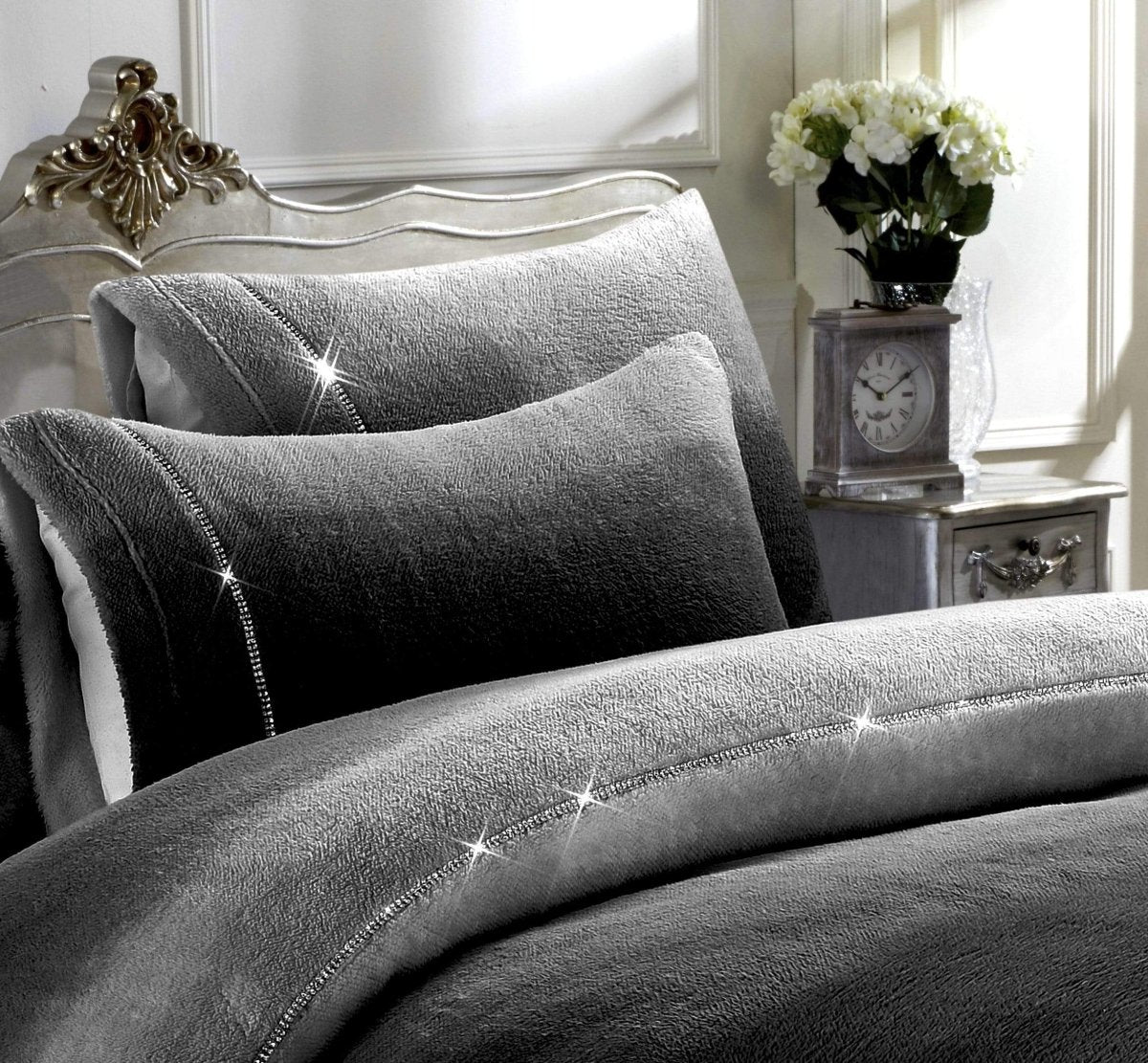 OLIVIA ROCCO Ombre Teddy Fleece Duvet Set With Diamante Detailing Two-Tone Luxury Bedding - Joe’s Haven