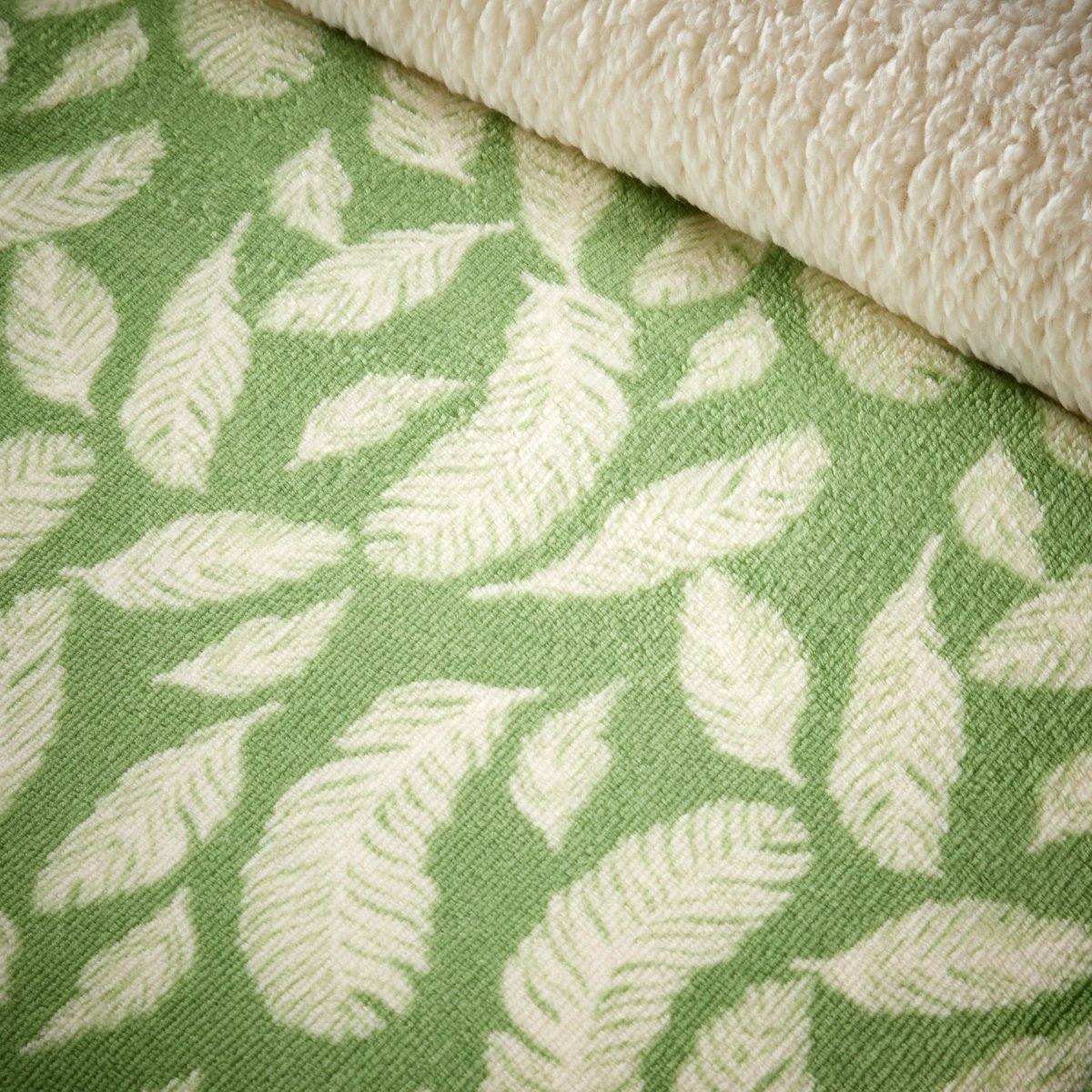 OLIVIA ROCCO Floral Leaves Teddy Duvet Set Reversible Sherpa Fleece Winter Bedding Single - Joe’s Haven